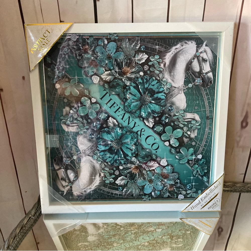 NWT GLASS PICTURE FRAME